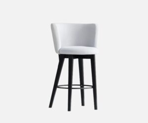 Tallest Chair (Copie)